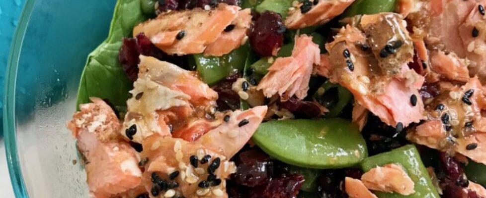 Spinach Salmon & Sesame Salad